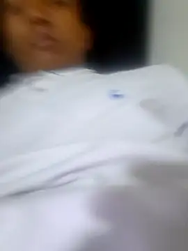 EmiroAndr3S online show from November 20, 12:22 am