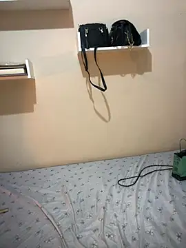 LawrencyLarry online show from December 4, 11:26 pm