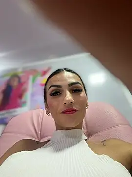 Samantha bigboobs online show from February 10, 9:36 pm