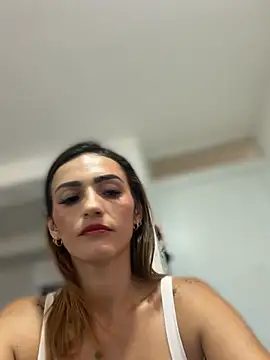 Samantha bigboobs online show from February 23, 10:10 pm