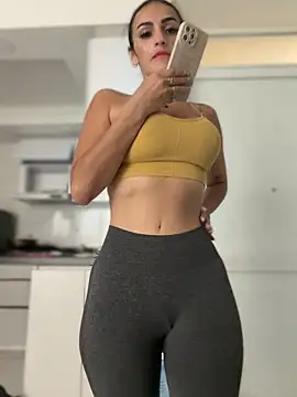 Samantha bigboobs online show from March 12, 6:45 pm