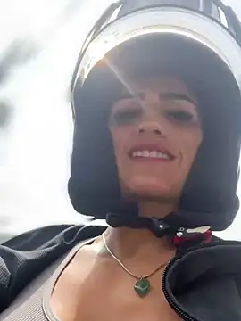 Samantha bigboobs online show from May 5, 3:37 pm