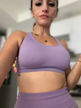 Samantha bigboobs online show from March 26, 3:32 pm