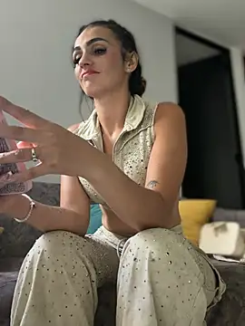 Snapshot of Samantha_bigboobs chatting on June 27, 12:00 pm Samantha bigboobs online show from June 27, 12:00 pm