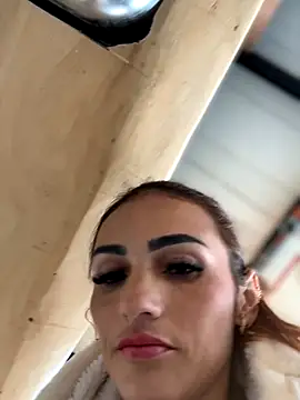 Samantha bigboobs online show from October 29, 9:58 pm