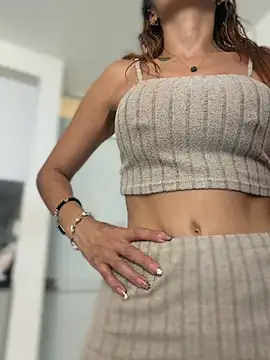 Samantha bigboobs online show from February 1, 6:06 pm