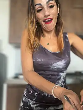 Snapshot of Samantha_bigboobs chatting on July 18, 5:54 pm Samantha bigboobs online show from July 18, 5:54 pm