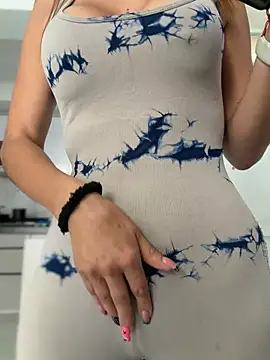 Samantha bigboobs online show from February 21, 7:05 pm