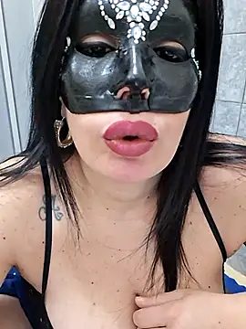 Snapshot of desyree89 chatting on November 17, 4:27 am desyree89 online show from November 17, 4:27 am