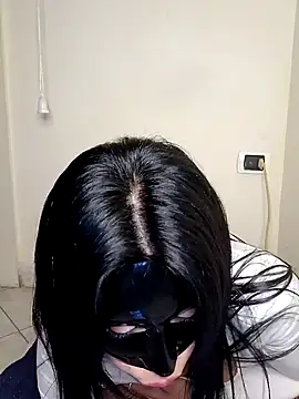 Snapshot of desyree89 chatting on January 23, 4:37 pm desyree89 online show from January 23, 4:37 pm