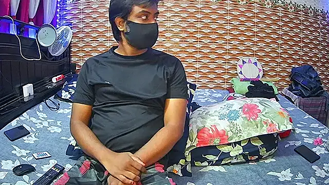 Hot Nila online show from April 19, 3:07 am