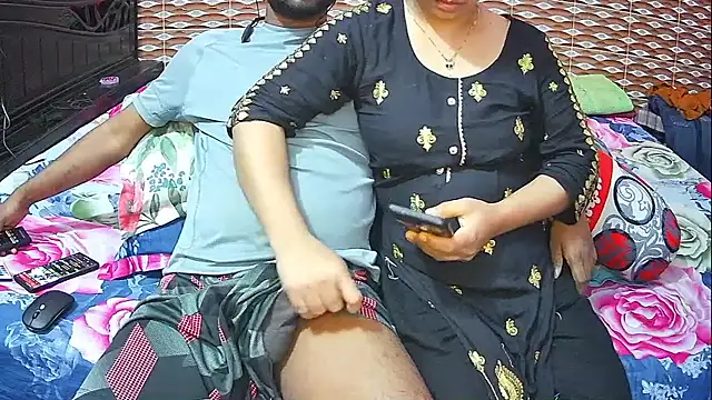 Hot Nila online show from March 11, 3:55 am