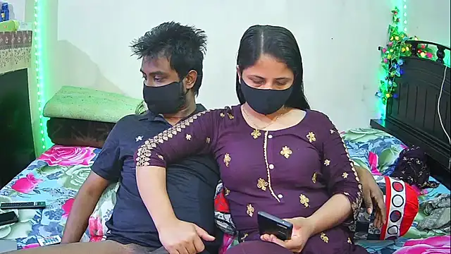 Snapshot of Hot_Nila chatting on February 17, 3:48 am Hot Nila online show from February 17, 3:48 am