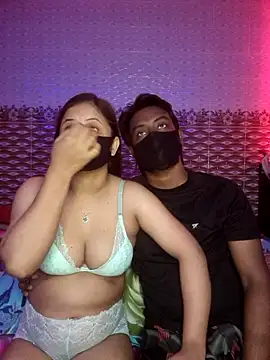 Hot Nila online show from May 29, 2:39 am