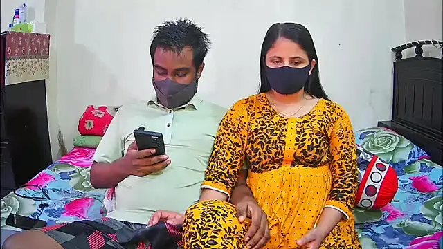 Snapshot of Hot_Nila chatting on December 14, 3:24 am Hot Nila online show from December 14, 3:24 am