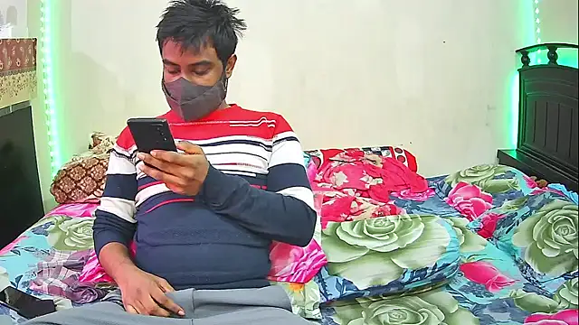 Snapshot of Hot_Nila chatting on January 14, 4:27 am Hot Nila online show from January 14, 4:27 am