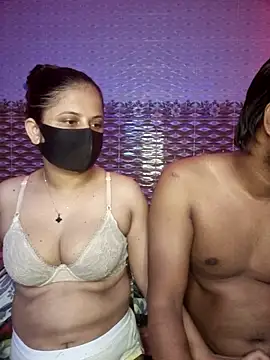 Hot Nila online show from May 18, 2:44 am