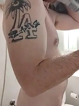 Snapshot of douchydan42 chatting on November 14, 5:33 am douchydan42 online show from November 14, 5:33 am