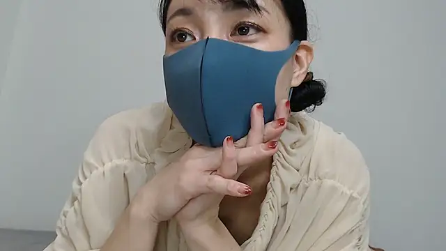 Snapshot of Mary-JP chatting on February 12, 11:18 am Mary-JP online show from February 12, 11:18 am