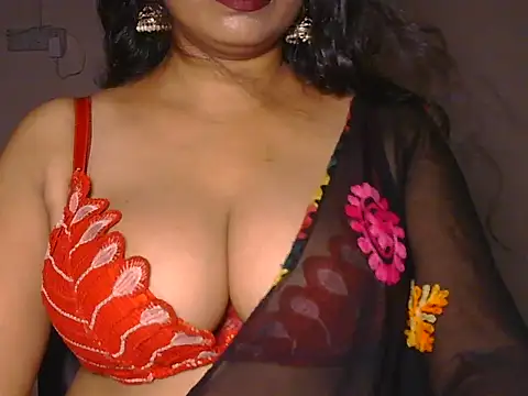 Snapshot of Lovely-payal chatting on July 6, 4:09 pm Lovely-payal online show from July 6, 4:09 pm