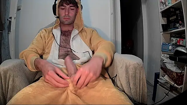 Snapshot of onesieboyx chatting on November 13, 5:50 pm onesieboyx online show from November 13, 5:50 pm