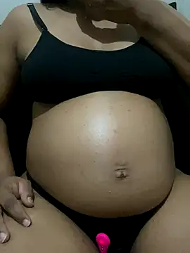 Mariaapimentinha online show from October 6, 12:45 am