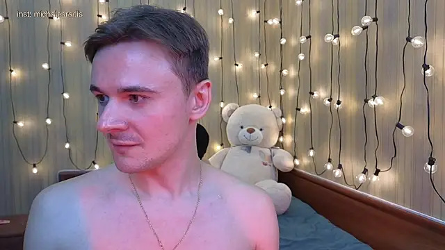 Snapshot of michael_sexdevil chatting on September 20, 7:41 pm michael sexdevil online show from September 20, 7:41 pm