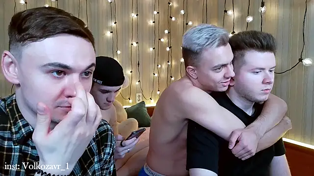 Snapshot of michael_sexdevil chatting on February 2, 6:42 pm michael sexdevil online show from February 2, 6:42 pm