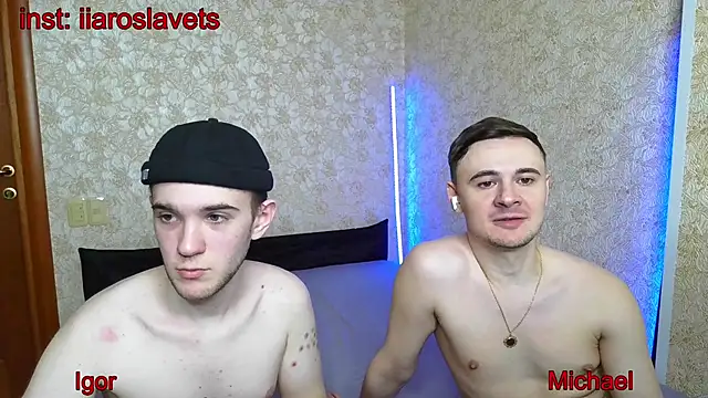 Snapshot of michael_sexdevil chatting on February 3, 2:34 pm michael sexdevil online show from February 3, 2:34 pm