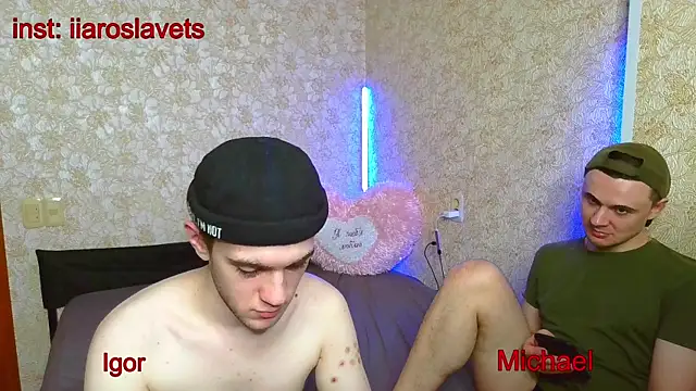 Snapshot of michael_sexdevil chatting on February 17, 1:55 pm michael sexdevil online show from February 17, 1:55 pm