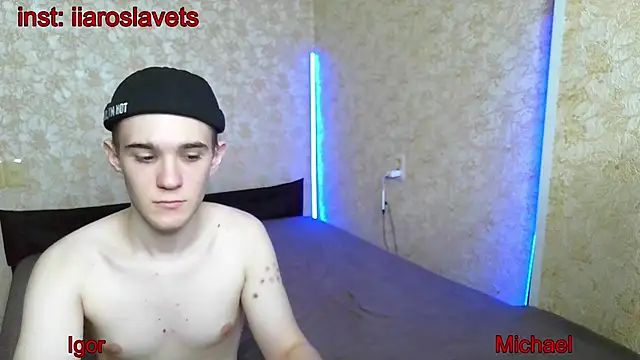 Snapshot of michael_sexdevil chatting on February 7, 3:41 pm michael sexdevil online show from February 7, 3:41 pm