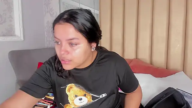 KonyBell online show from November 15, 1:04 pm