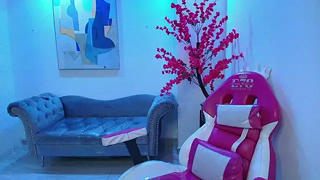 Snapshot of Arianna_sweeet chatting on September 13, 4:01 am Arianna sweeet online show from September 13, 4:01 am