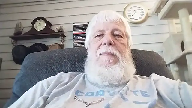 Snapshot of Futura_intx chatting on July 12, 4:41 pm Futura intx online show from July 12, 4:41 pm