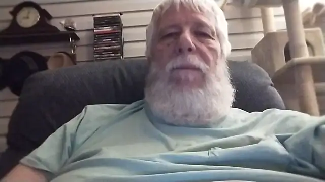 Snapshot of Futura_intx chatting on July 8, 2:03 am Futura intx online show from July 8, 2:03 am