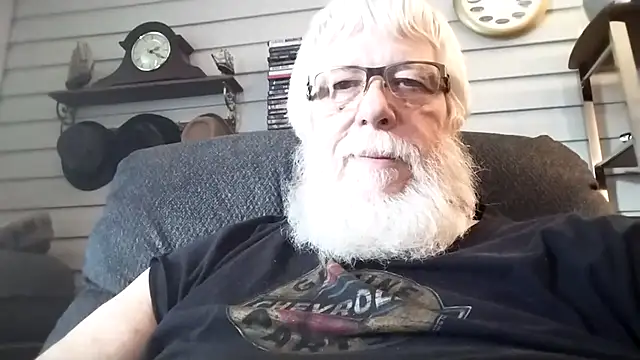 Futura intx online show from November 28, 8:20 pm