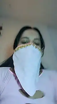 Snapshot of lucianamorales chatting on January 25, 5:51 pm lucianamorales online show from January 25, 5:51 pm