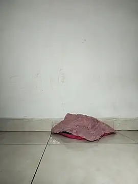 Snapshot of lucianamorales chatting on February 17, 5:23 pm lucianamorales online show from February 17, 5:23 pm