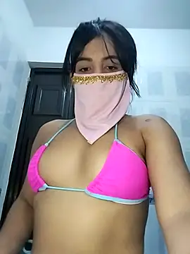 Snapshot of lucianamorales chatting on March 13, 7:17 pm lucianamorales online show from March 13, 7:17 pm