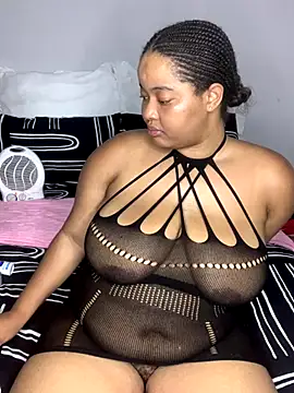 sexytinashe21 online show from December 16, 7:40 pm