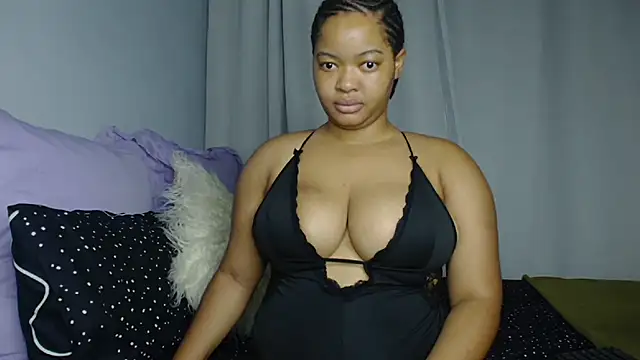 sexytinashe21 online show from March 3, 3:38 am