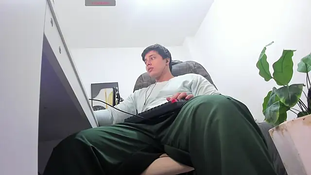 Thom Ohtani online show from November 18, 11:26 pm