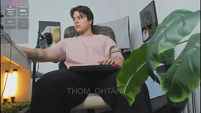 Thom Ohtani online show from May 3, 9:51 pm