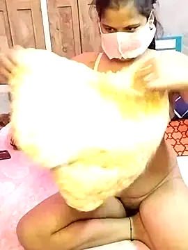 Snapshot of nikitacute23 chatting on March 13, 11:08 am nikitacute23 online show from March 13, 11:08 am