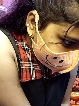 Snapshot of nikitacute23 chatting on March 8, 5:22 pm nikitacute23 online show from March 8, 5:22 pm