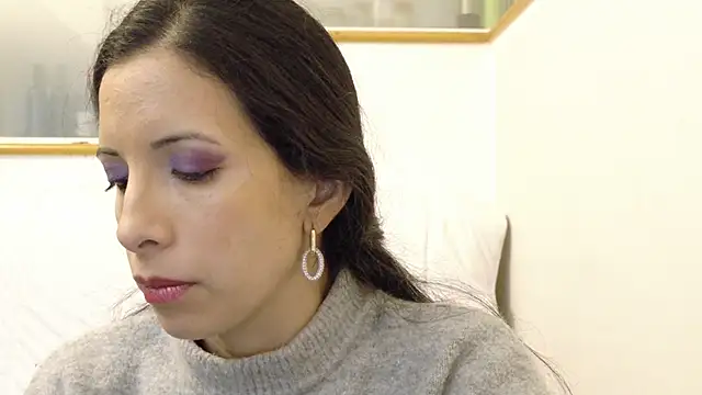 Snapshot of amabel_zambrano chatting on March 11, 8:52 am amabel zambrano online show from March 11, 8:52 am