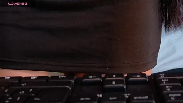 amabel zambrano online show from November 2, 2:00 pm