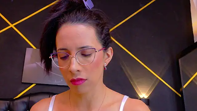 amabel zambrano online show from May 14, 11:07 am