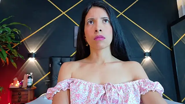 Snapshot of amabel_zambrano chatting on October 17, 12:29 pm amabel zambrano online show from October 17, 12:29 pm