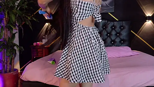 Snapshot of amabel_zambrano chatting on September 17, 11:45 am amabel zambrano online show from September 17, 11:45 am